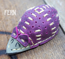 Load image into Gallery viewer, Hedgehog Pincushions