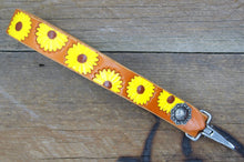 Load image into Gallery viewer, Wristlet Straps