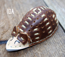 Load image into Gallery viewer, Hedgehog Pincushions
